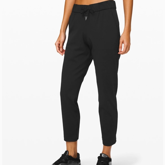 lululemon athletica Pants - Lululemon On The Fly Pant Black Size 4